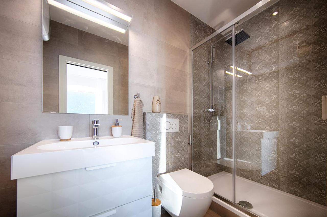 Seafront Rooms Koluna Komiza Bagian luar foto