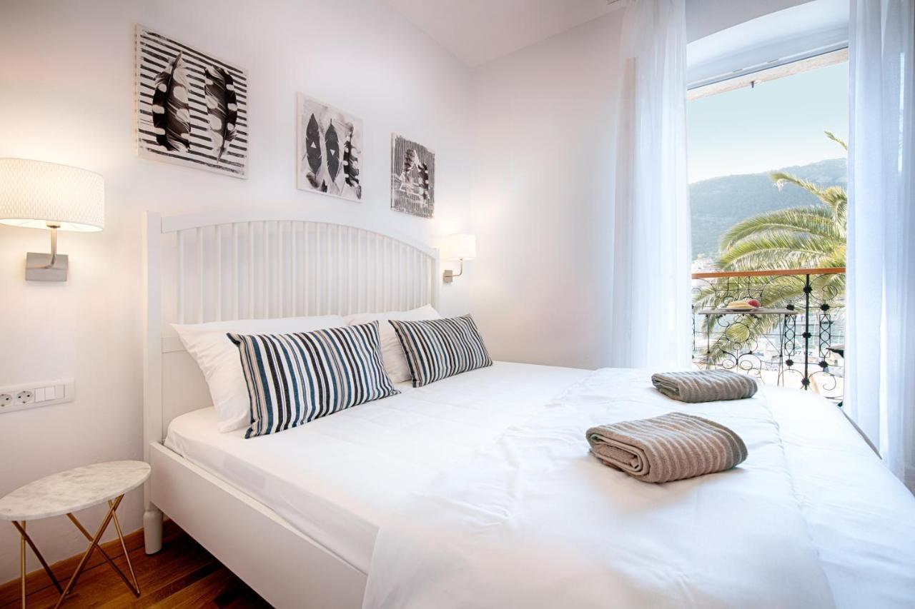 Seafront Rooms Koluna Komiza Bagian luar foto